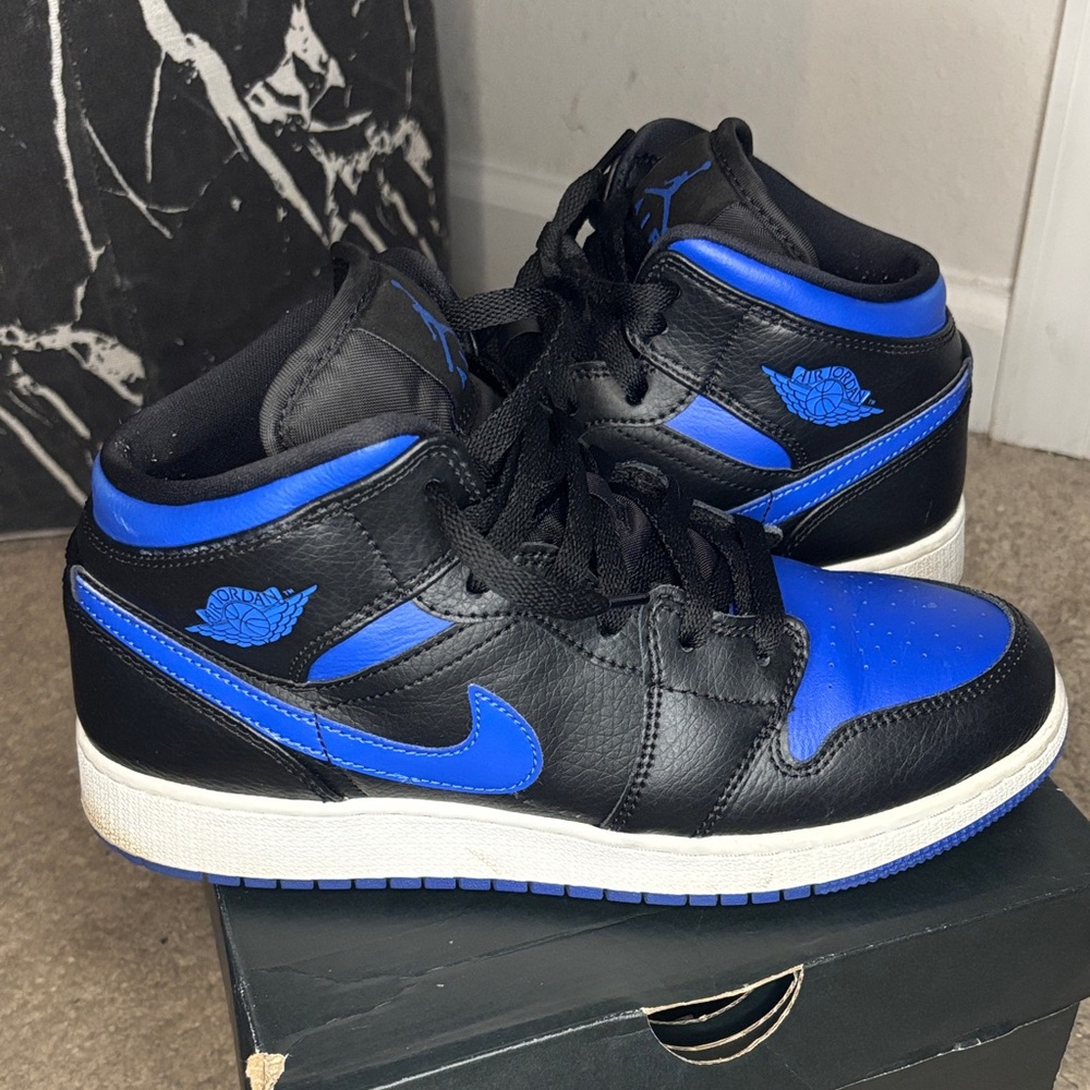 Jordan Kids Black and Blue Sneakers